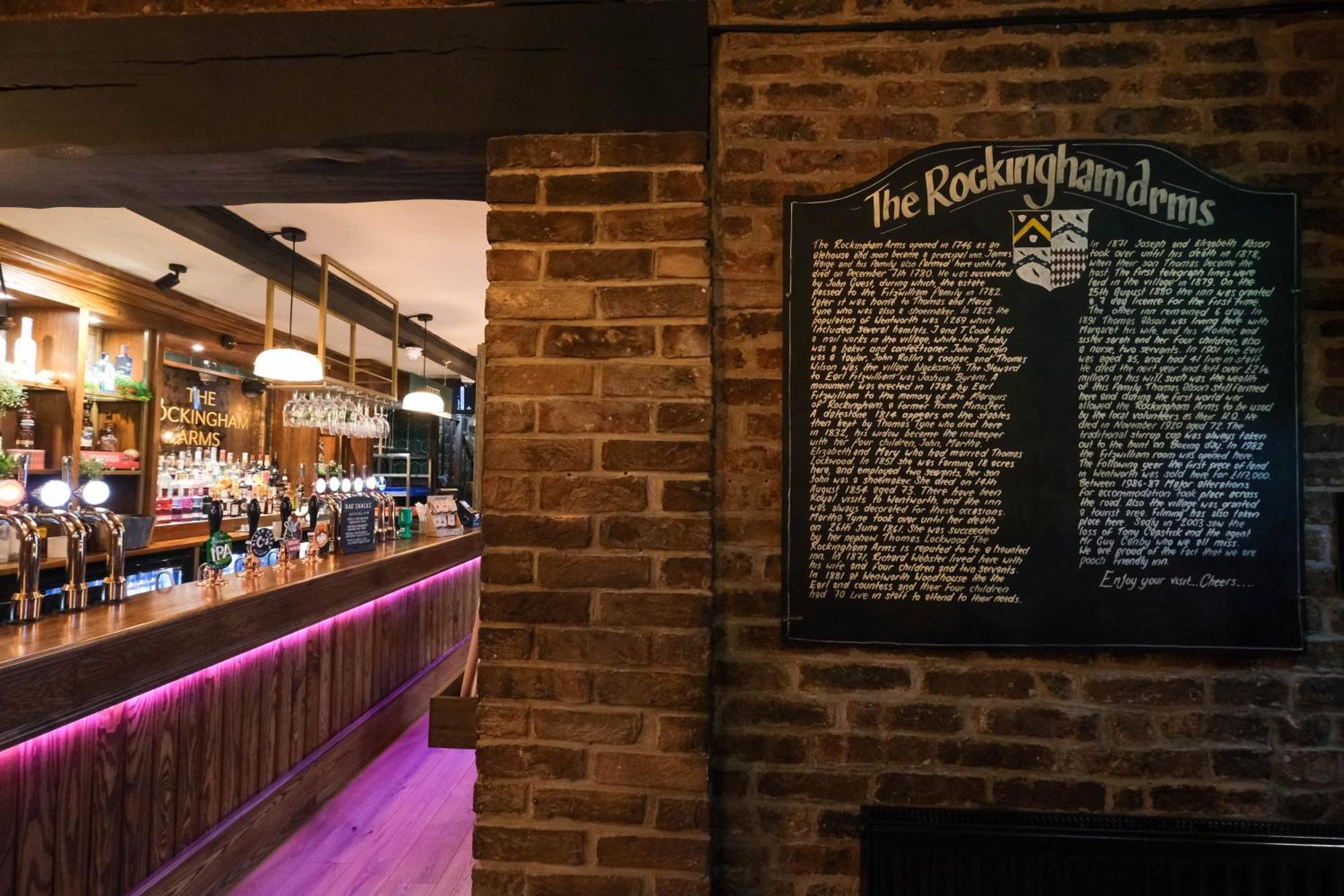 Rockingham Arms By Greene King Inns Wentworth  Kültér fotó